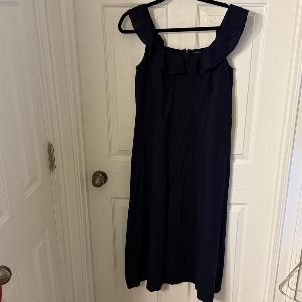 Ann Taylor Scoop Neck Linen Blend Flare Dress in the color Night Sky Navy Size 8 - Picture 3 of 6